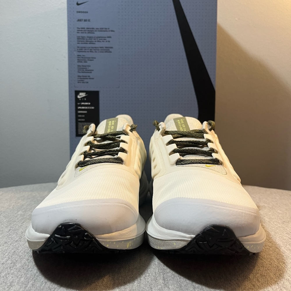 Nike Air Winflo Shield Volt Storm-Tread Running Women's Shoe Size 9 DM1104-100 - Picture 2 of 11